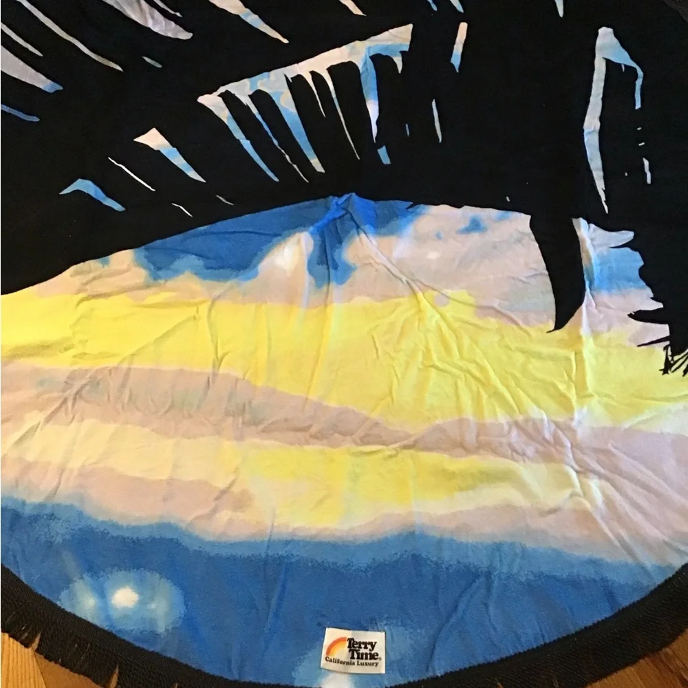 NWT Black and Blue Terry Towel 59 inch round beach towel